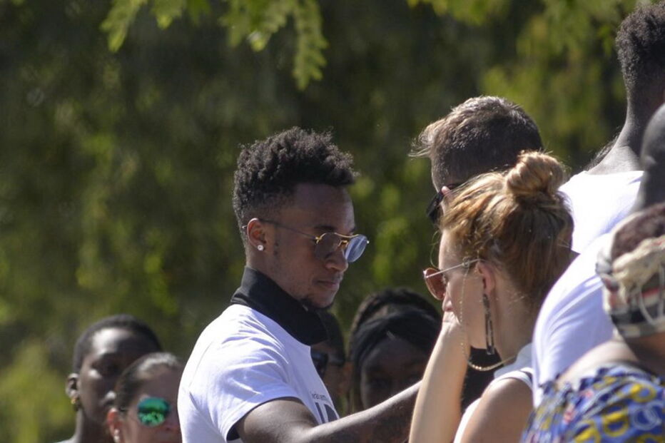 Familiares e amigos prestam última homenagem a irmã de Djaló