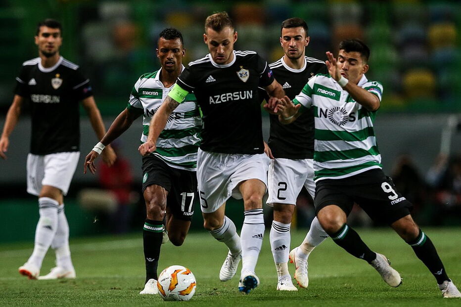 Jogadores em ação no Sporting - Qarabag