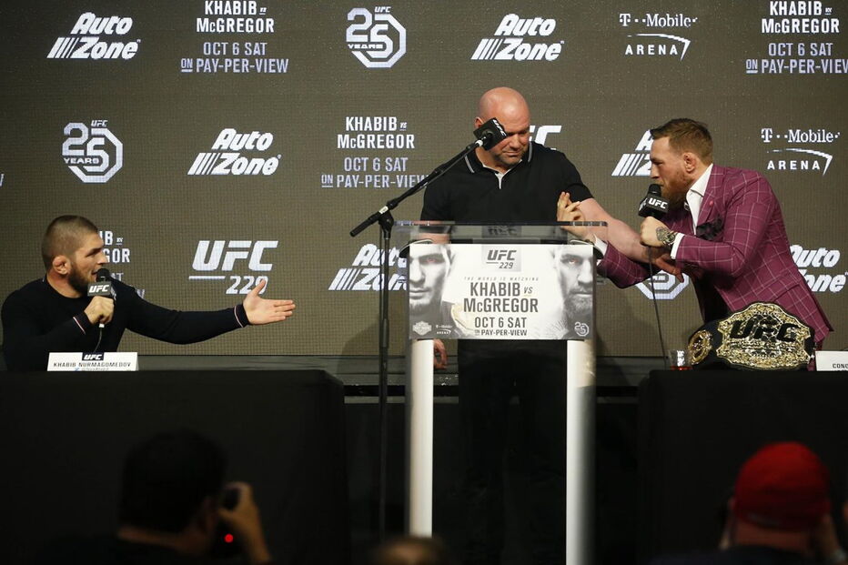 Conor McGregor e Nurmagomedov trocaram ameaças na apresentação de combate entre os dois