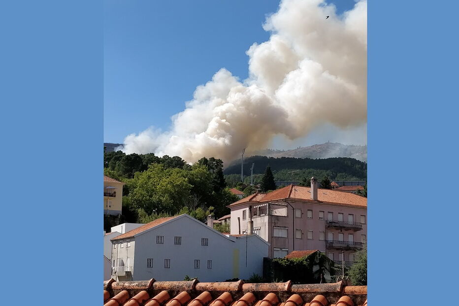 Fogo na Covilhã combatido por vários meios aéreos