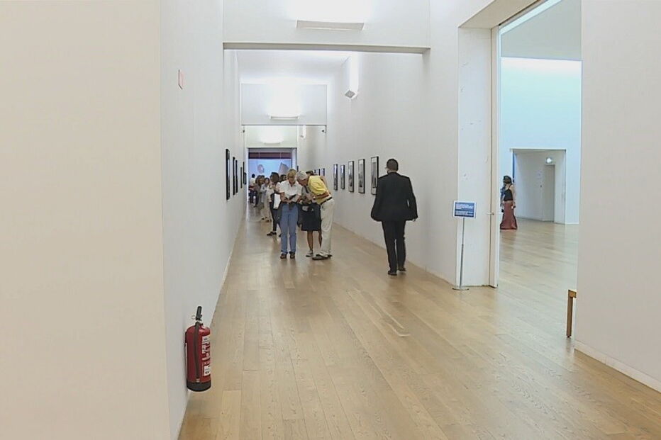 Dezenas manifestam-se em Serralves para exigir a demissão do Conselho de Administração 