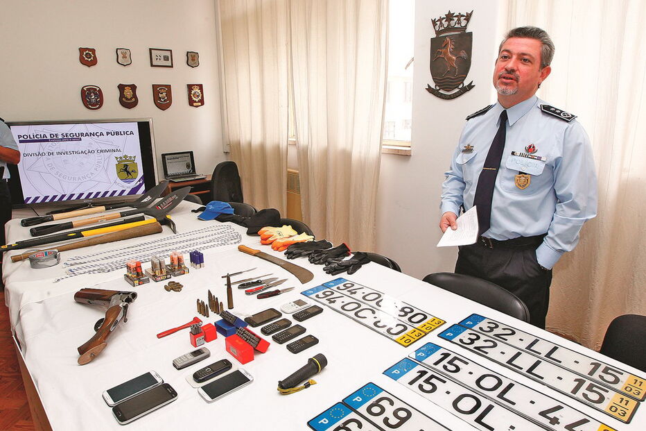 Material apreendido à 'Máfia dos Ferraris'