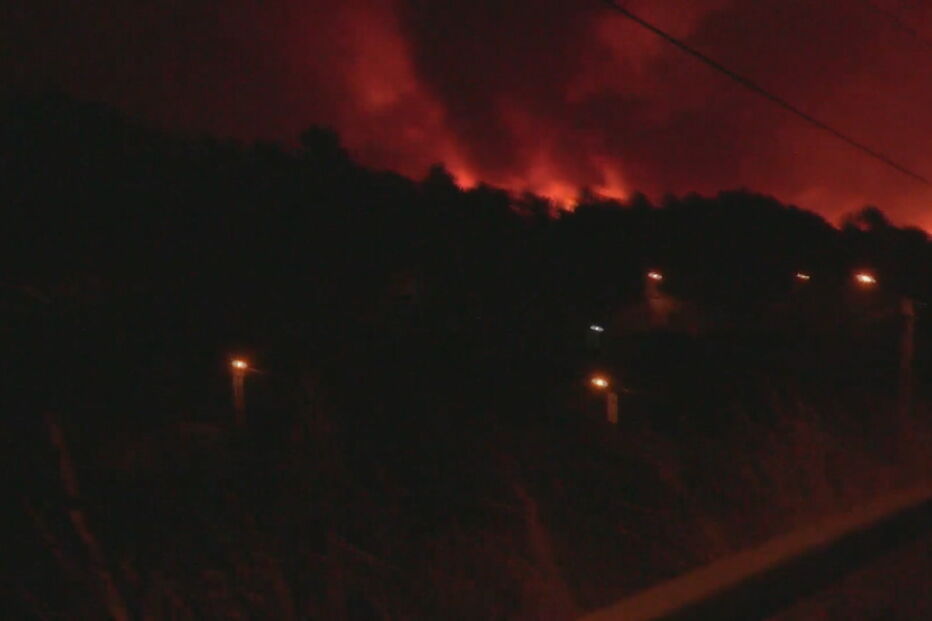 Incêndio lavra em Aldeias de Alijó