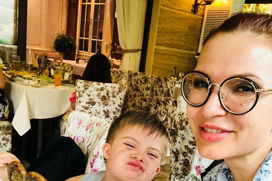 Evelina Bledans é mãe de Sioma, um menino que sofre de Síndrome de Down