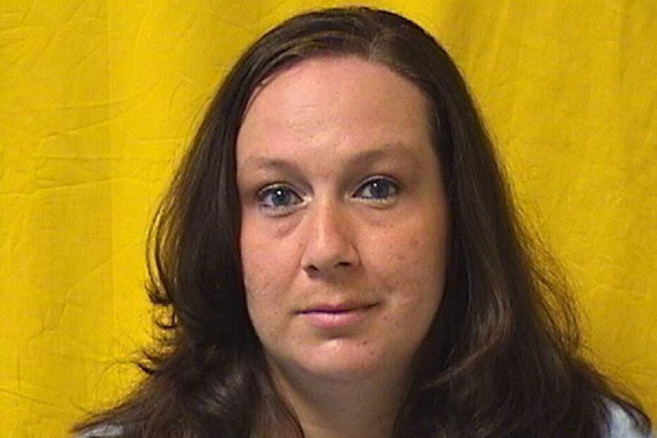 April foi condenada a 51 anos de prisão