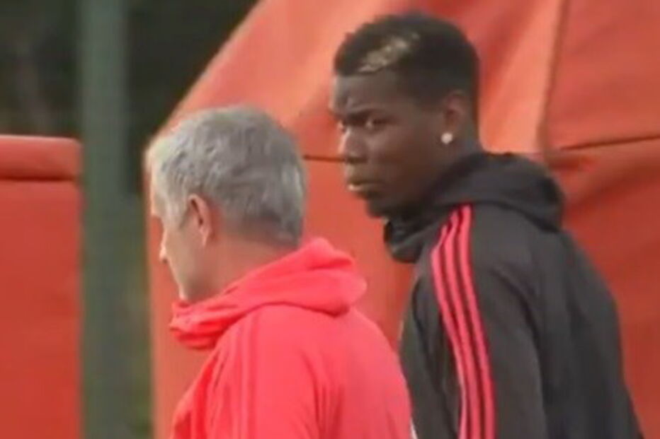 Mourinho e Pogba no treino do United