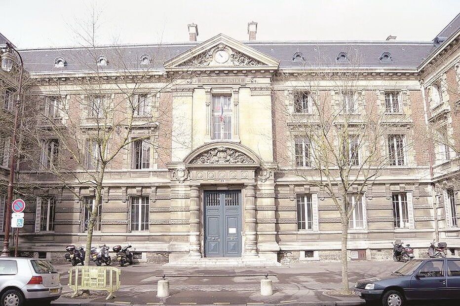 Condenado a 30 anos de prisão por matar a mãe