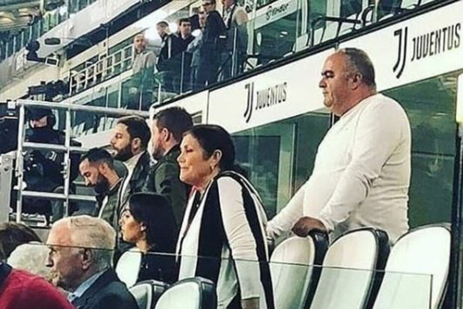 Dolores no Estádio da Juventus com Georgina e Andrade