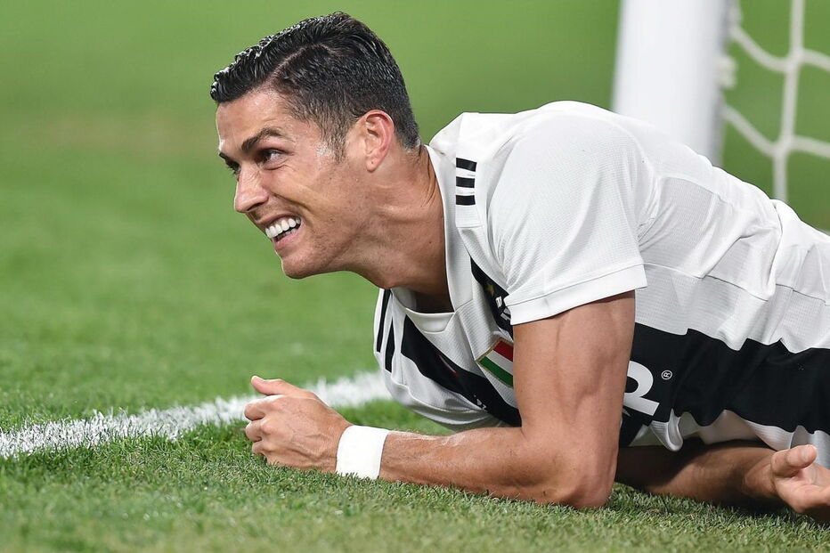 Ronaldo em ação pela Juventus contra  oBolonha