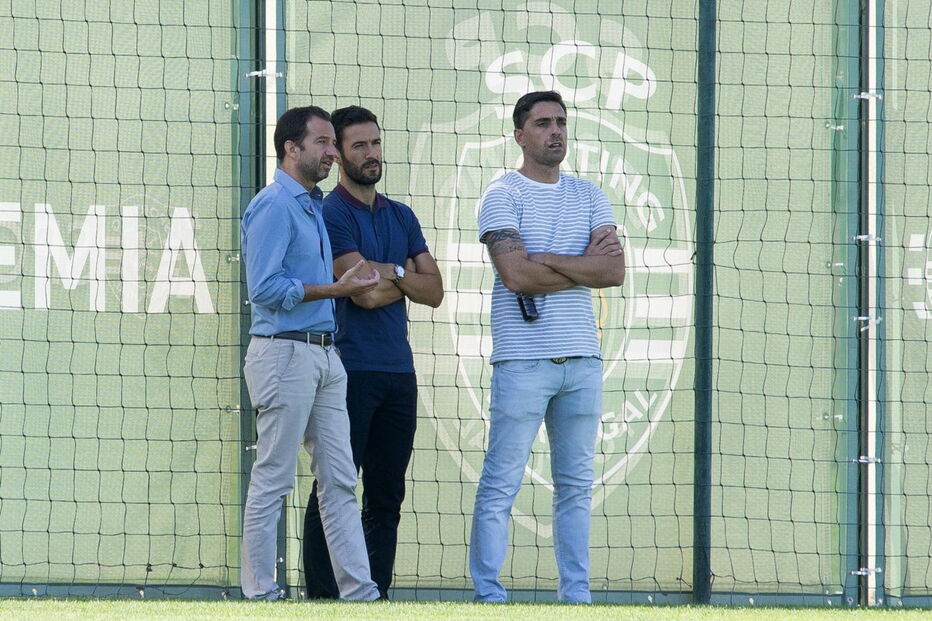 Frederico Varandas com Hugo Viana e Beto num treino do Sporting