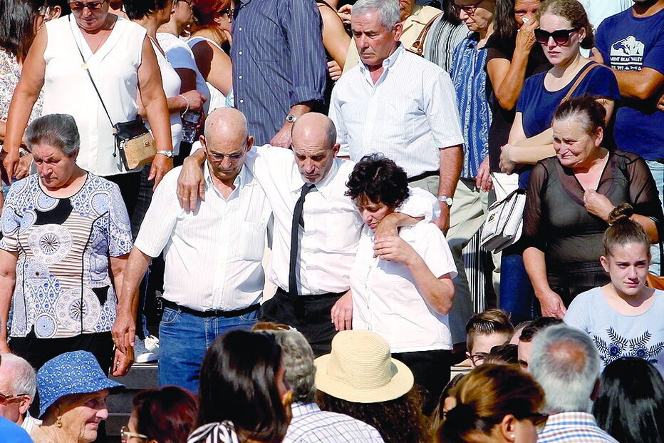 Despedida emotiva a cinco vítimas mortais do IC8 em Pombal