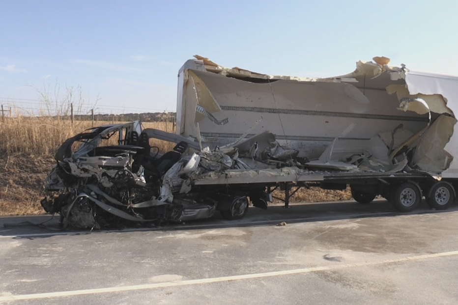 Colisão entre dois camiões mata dois homens em Ourique