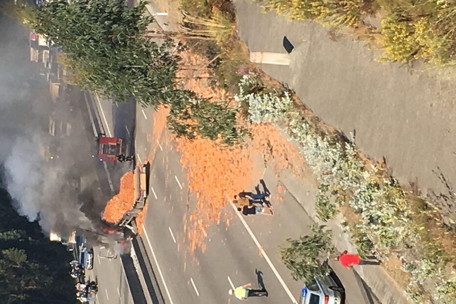A3 cortada nos dois sentidos na zona de Santo Tirso 