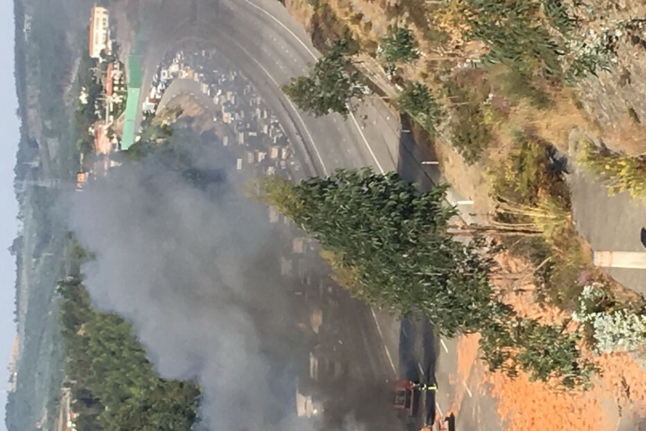 A3 cortada nos dois sentidos na zona de Santo Tirso 