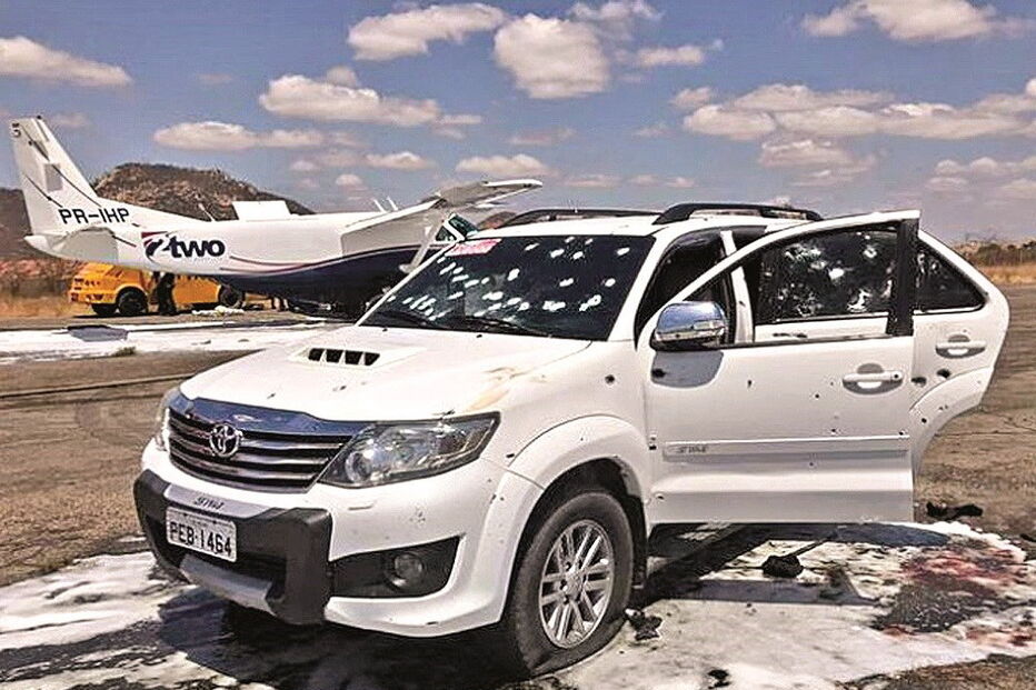 Polícia trava a tiro assalto do século no Brasil