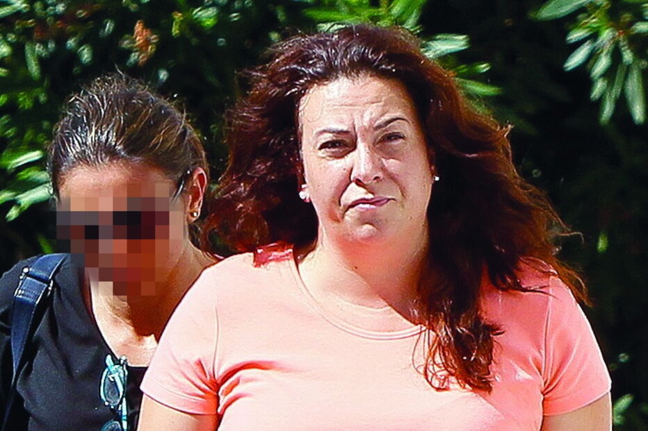 Rosa Grilo, viúva, à entrada para o interrogatório 