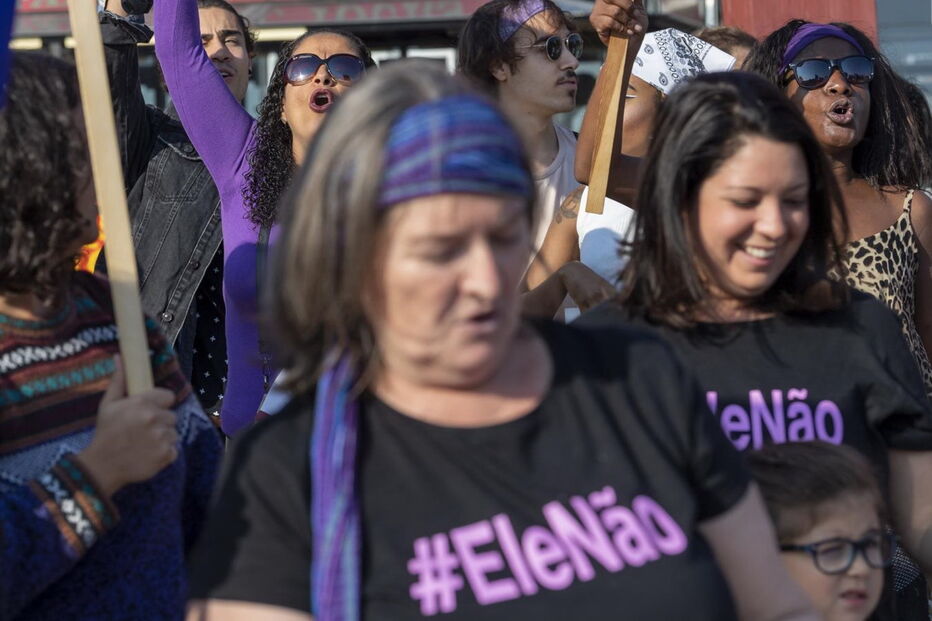 Manifestação contra Bolsonaro, no Brasil