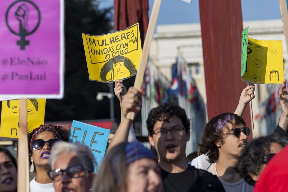 Manifestação contra Bolsonaro, no Brasil