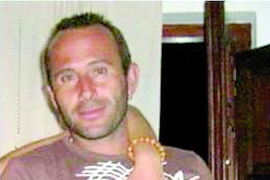 Nuno Carias tem 47 anos e fugiu com a menor 