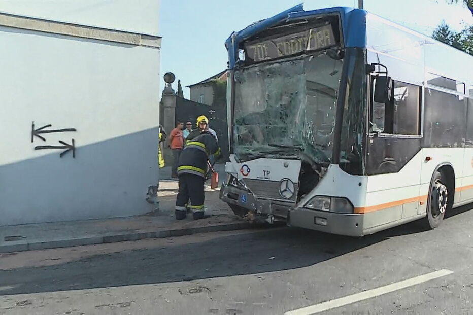 Despiste de autocarro da STCP faz oito feridos na Maia 