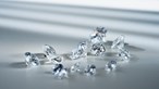 Polícia angolana deteve congolês na Lunda Norte com 390 supostas pedras de diamantes