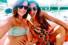 Dânia Neto, grávida de sete meses, e Cláudia Vieira