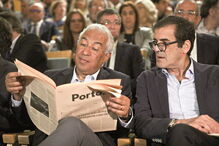 António Costa deu a cara na Assembleia da República pela mudança para o Porto. Autarca Rui Moreira quer explicações