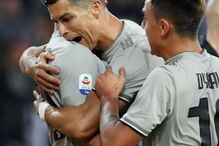 Ronaldo debaixo de fogo marca golo pela Juventus