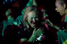 Apoiantes de Bolsonaro celebram vitória na primeira volta das presidenciais	