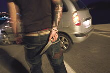 Ladrão utiliza arma branca