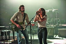 Lady Gaga e Bradley Cooper são os protagonistas do filme 