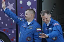 Astronautas da NASA foram obrigados a aterrar de emergência