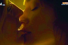 Jessica Athayde beija Paula Neves em novela da TVI