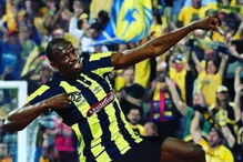 Usain Bolt celebra golos marcados por clube australiano