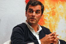 Luís Lagos, presidente da associação das vítimas dos incêndios, na conferência 'CM Não Esquece', em Oliveira do Hospital