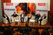 Painel da conferência 'CM Não Esquece', em Oliveira do Hospital