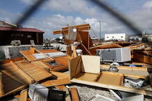 A destruição causada pelo furacão Leslie no Parque de Campismo na Figueira da Foz