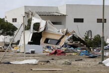 A destruição causada pelo furacão Leslie no Parque de Campismo na Figueira da Foz