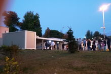 Cordão humano por uma nova ala pediátrica no Hospital de São João no Porto