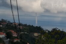 Tromba de água na zona de Santa Cruz, na Madeira
