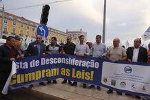 Elementos da PSP, GNR, SEF, ASAE e outras forças de segurança em acção de protesto em Lisboa