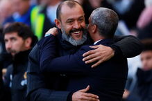 Nuno Espírito Santo volta a perder na Liga Inglesa