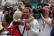 Lewis Hamilton pentacampeão mundial de Fórmula 1