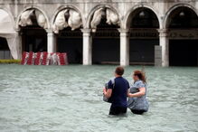 Tempestade em Itália: Vários mortos e Veneza submersa