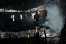 Chamas destruíram por completo a fábrica de móveis de Póvoa da Medronhosa 