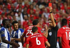 Vitória justa do Benfica em clássico amarrado - Futebol - Correio da Manhã