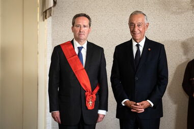Marcelo condecorou o juiz António Henriques Gaspar