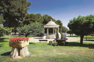 Coreto da vila está inserido no jardim Cândido Mendonça e já foi um dos ex-líbris das noites  