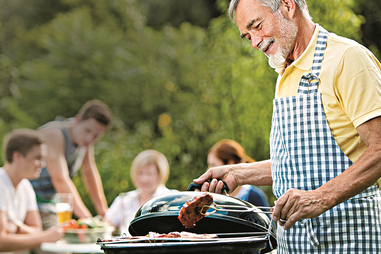População deve optar por um regime alimentar mais saudável, evitando comer carnes vermelhas, produtos fumados, de salga ou conservados em vinagre