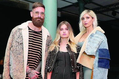 Raúl Meireles com a mulher Ivone e a filha Lara	